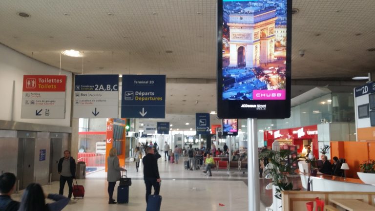 how to get to paris cdg airport